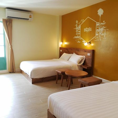 Siri Poshtel Bangkok Hostel Ngoại thất bức ảnh