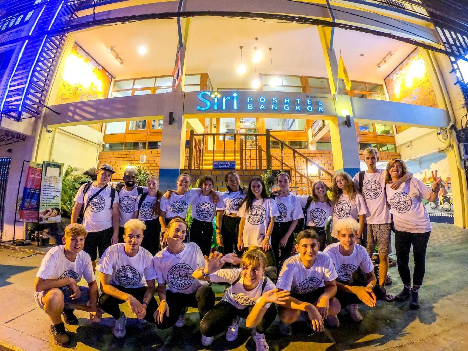 Siri Poshtel Bangkok Hostel Ngoại thất bức ảnh