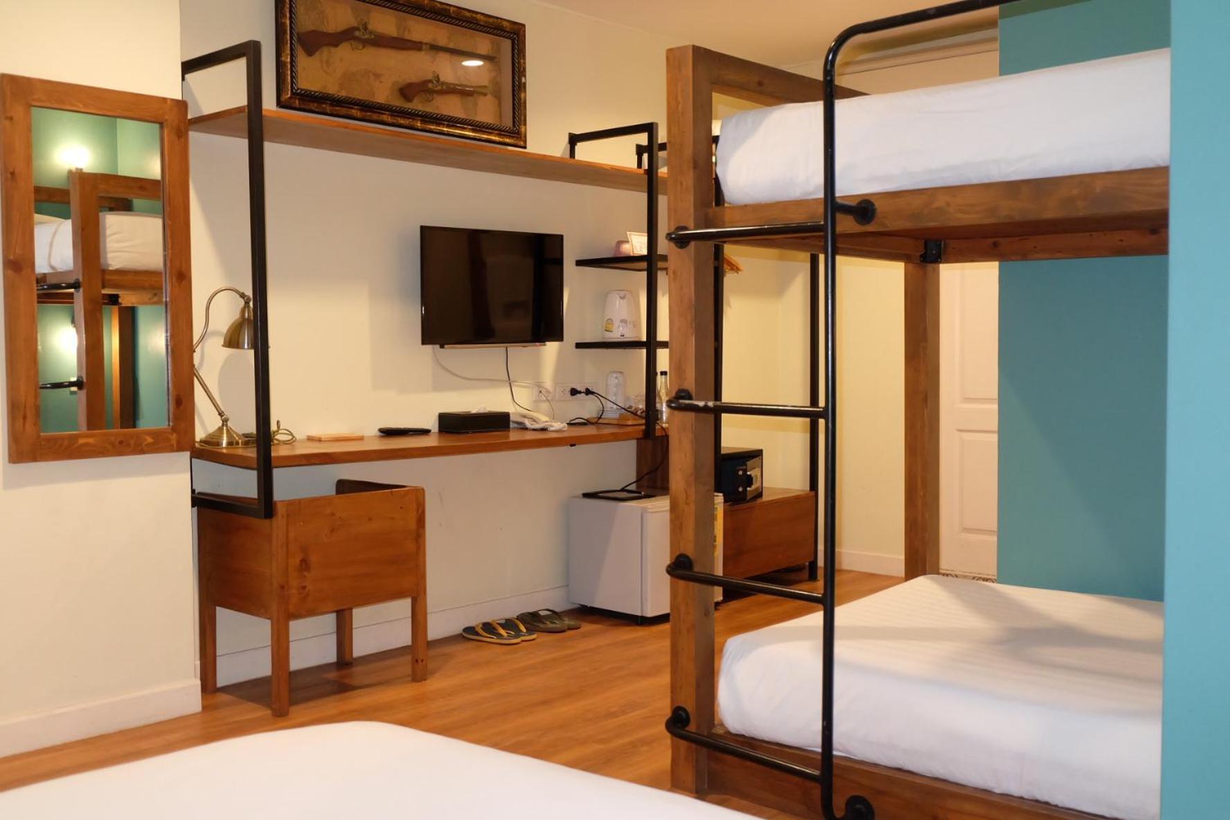 Siri Poshtel Bangkok Hostel Ngoại thất bức ảnh