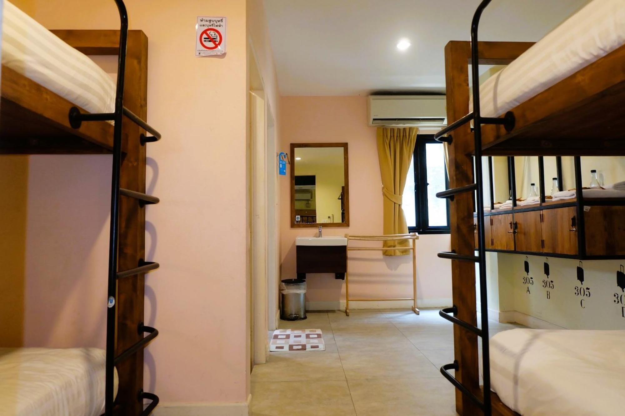 Siri Poshtel Bangkok Hostel Phòng bức ảnh